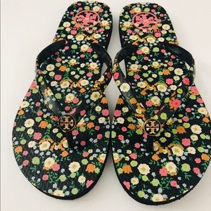 ☀️Tory Burch flip flops☀️